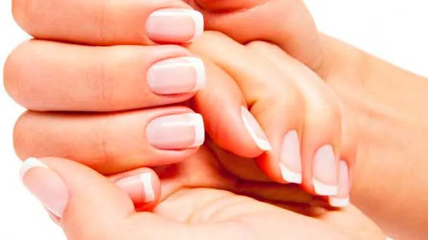 Orientação nutricional para ter unhas fortes e nutritivas